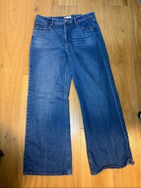 Loft Women’s Denim Wide Leg Blue Jeans Flare Size 12/31 Everyday Classic Wear